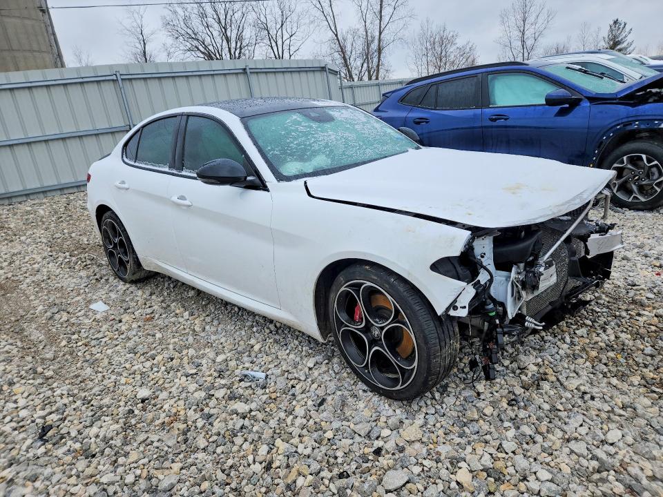 Photo 4 from auction – 2020 ALFA ROMEO GIULIA with VIN ZARFANBN4L7630005