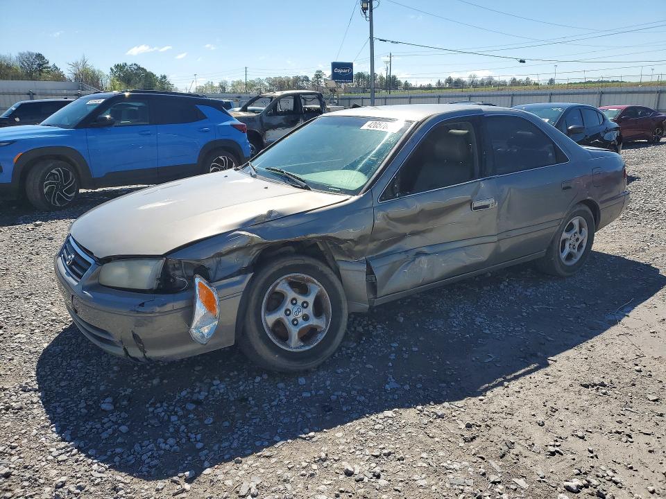 TOYOTA CAMRY 2000 with VIN 4T1BG28K5YU634796 - Photo from auction