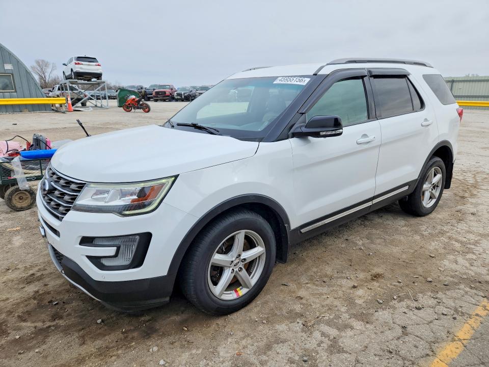FORD EXPLORER 2017 with VIN 1FM5K8DH5HGC44417 - Photo from auction