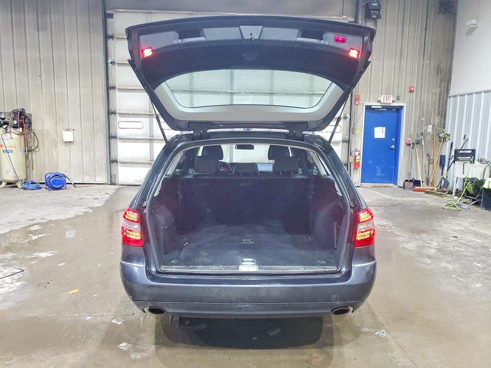 Photo 6 from auction – 2011 MERCEDES-BENZ E with VIN WDDHH8HB0BA258098