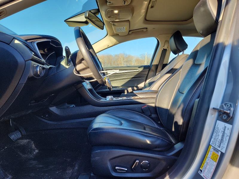 Photo 7 from auction – 2020 FORD FUSION with VIN 3FA6P0SU6LR223160