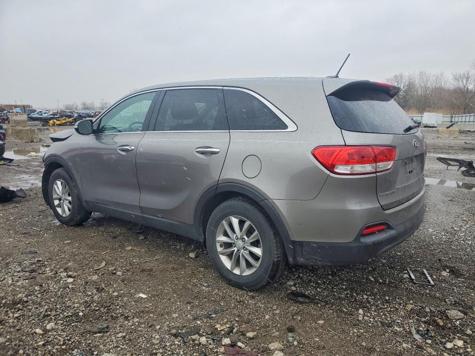 Photo 2 from auction – 2016 KIA SORENTO with VIN 5XYPG4A34GG144925