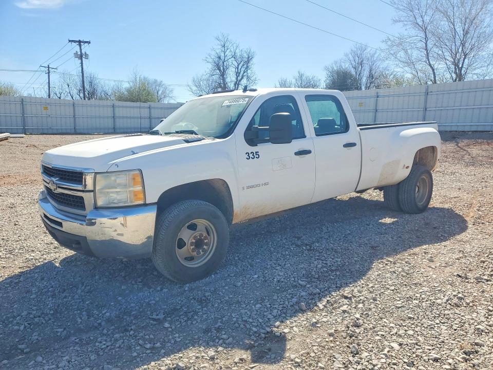 CHEVROLET SILVERADO 2008 with VIN 1GCJC33668F170448 - Photo from auction
