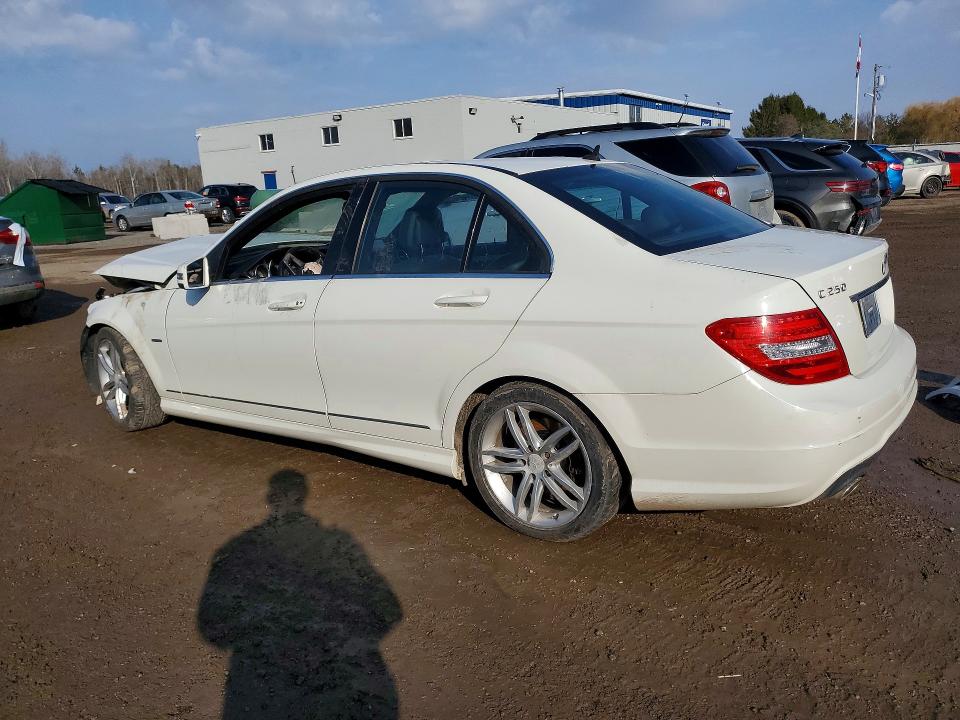 Photo 2 from auction – 2012 MERCEDES-BENZ C with VIN WDDGF8FB0CF916799
