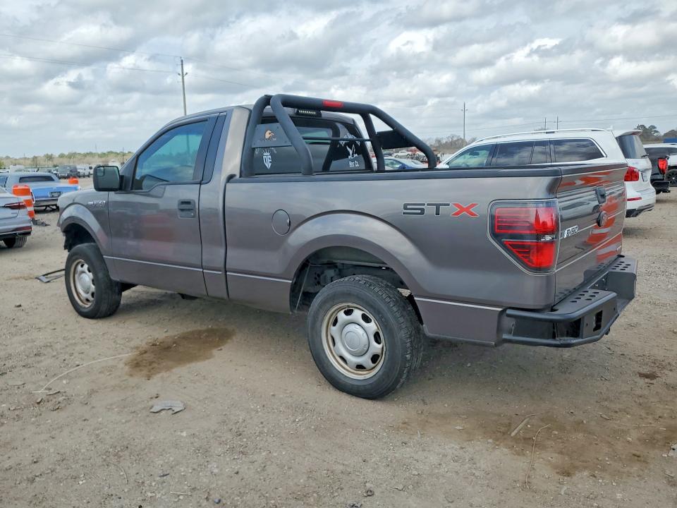 Photo 2 from auction – 2013 FORD F150 with VIN 1FTMF1CM4DFE01462
