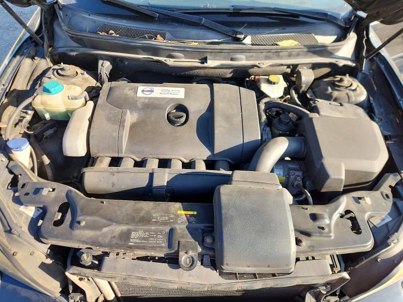 Photo 11 from auction – 2010 VOLVO XC90 with VIN YV4982CY3A1547642