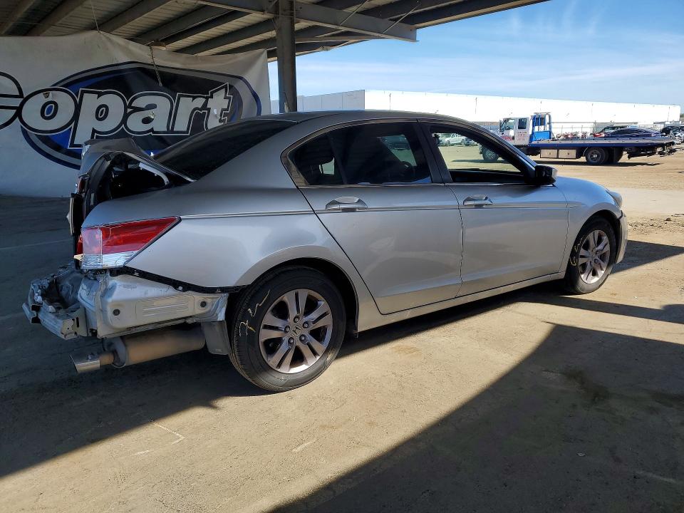 Photo 3 from auction – 2012 HONDA ACCORD with VIN 1HGCP2F64CA228454