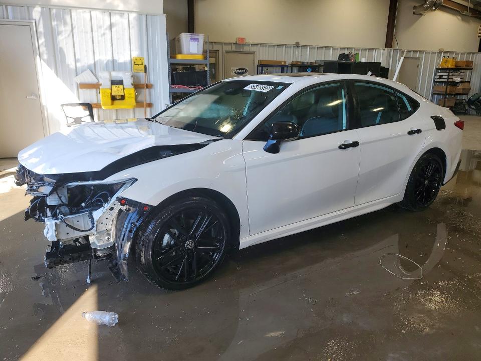TOYOTA CAMRY 2025 with VIN 4T1DAACK6SU062138 - Photo from auction