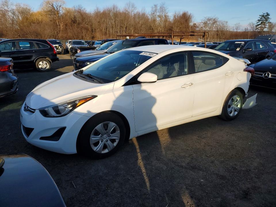 HYUNDAI ELANTRA 2016 with VIN 5NPDH4AE4GH793537 - Photo from auction