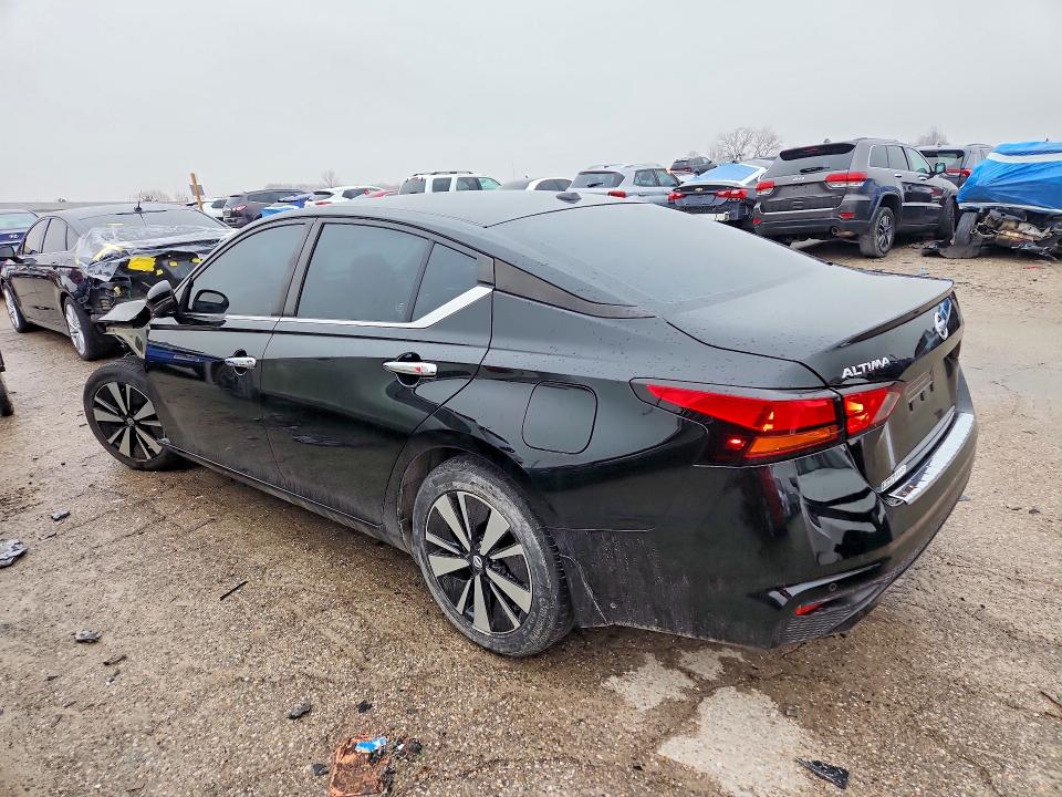 Photo 2 from auction – 2022 NISSAN ALTIMA with VIN 1N4BL4DV4NN349739
