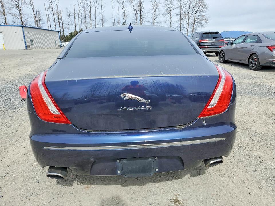 Foto 6 de la subasta – 2014 JAGUAR XJ con VIN SAJWJ1CD6E8V63804