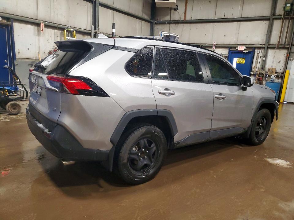Photo 3 from auction – 2019 TOYOTA RAV4 with VIN 2T3Z1RFV2KW010264