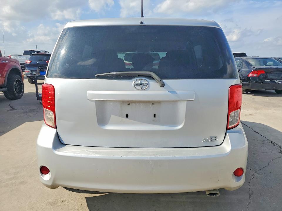 Photo 6 from auction – 2011 TOYOTA SCION with VIN JTLZE4FE2B1123934