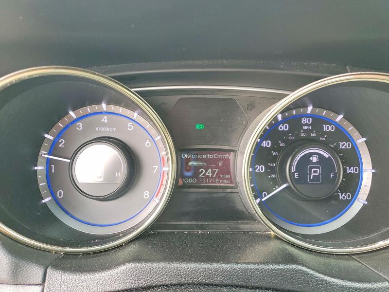 Photo 9 from auction – 2011 HYUNDAI SONATA with VIN 5NPEB4AC8BH253539