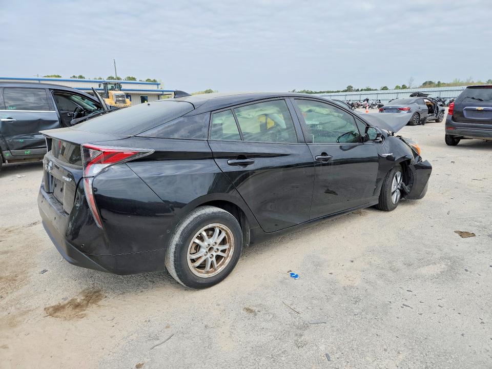 Photo 3 from auction – 2018 TOYOTA PRIUS with VIN JTDKBRFU3J3067726