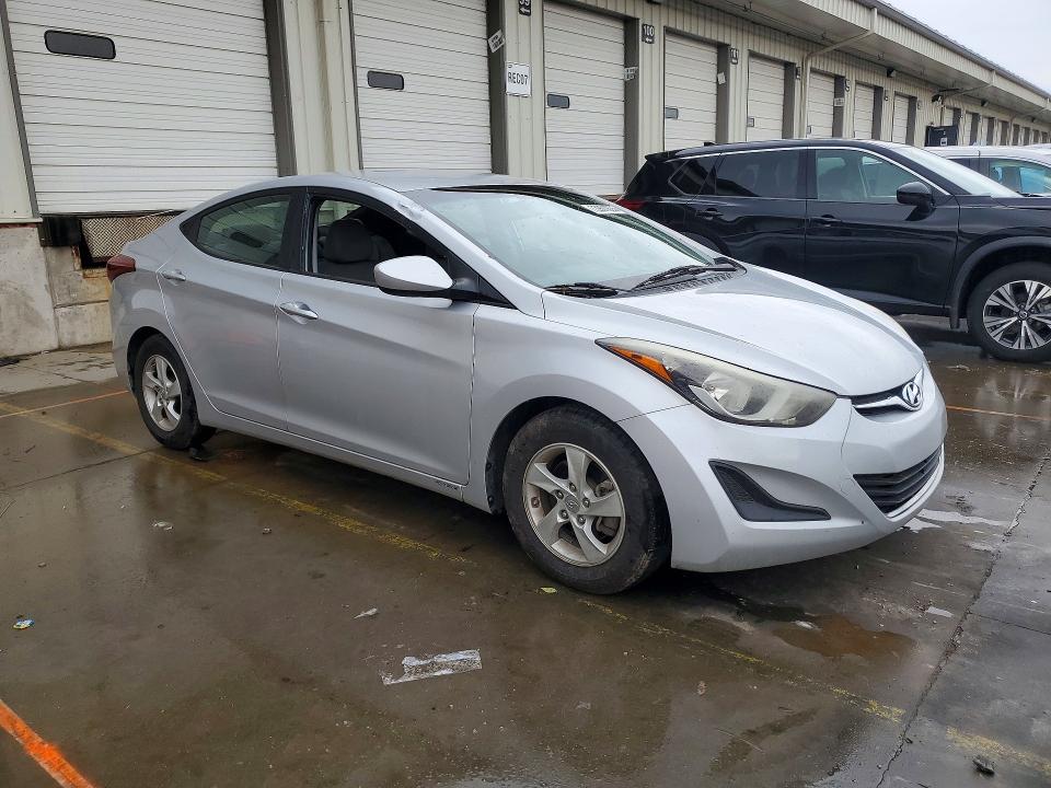 Photo 4 from auction – 2014 HYUNDAI ELANTRA with VIN KMHDH4AE0EU142419