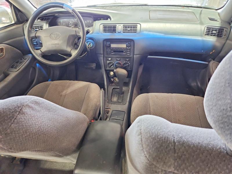 Photo 8 from auction – 2000 TOYOTA CAMRY with VIN 4T1BF22K8YU101076