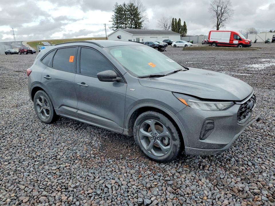Photo 4 from auction – 2023 FORD ESCAPE with VIN 1FMCU0MN9PUA72210