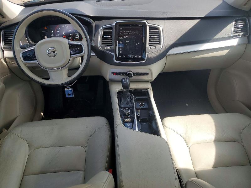 Photo 8 from auction – 2017 VOLVO XC90 with VIN YV4102KK0H1119684