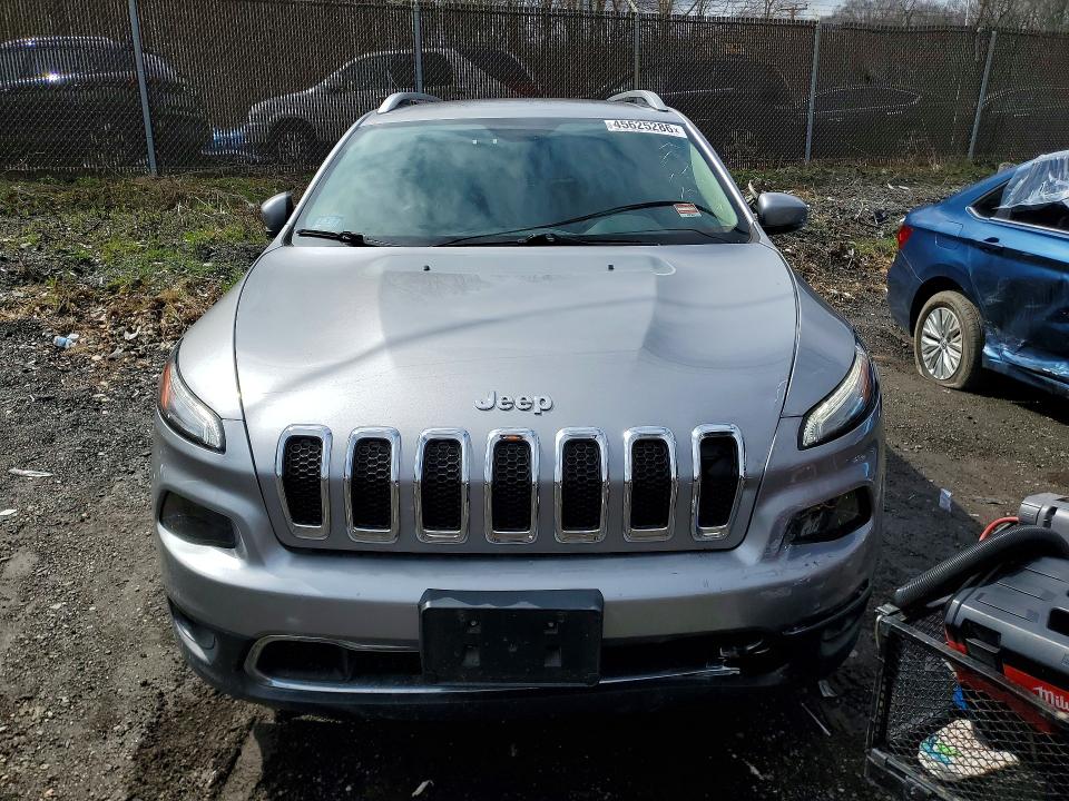 Photo 5 from auction – 2017 JEEP CHEROKEE with VIN 1C4PJMDB5HW519570