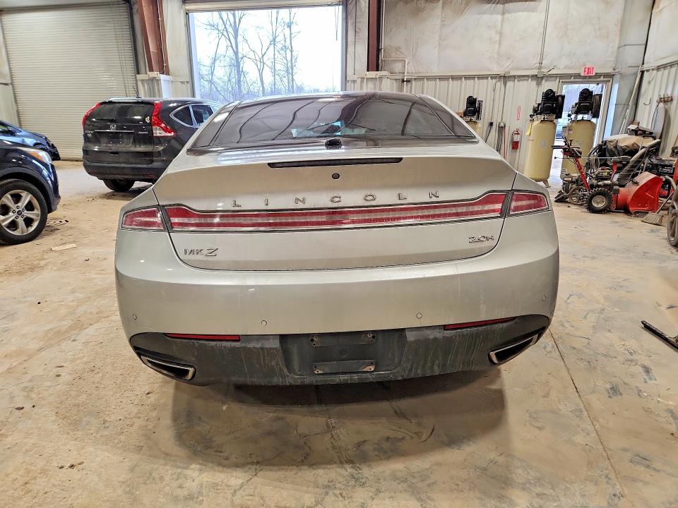 Снимка 6 от търг – 2015 LINCOLN TOWNHOUSE MKZ с VIN 3LN6L2LU3FR614010