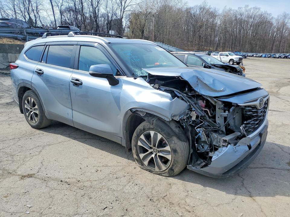 Photo 4 from auction – 2023 TOYOTA HIGHLANDER with VIN 5TDKDRBH2PS031116