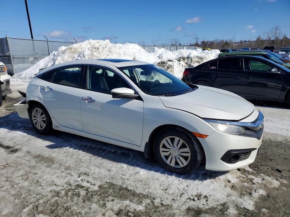 Photo 4 from auction – 2017 HONDA CIVIC with VIN 2HGFC1F99HH101480