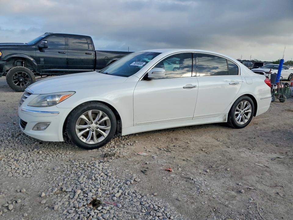 HYUNDAI GENESIS 2013 with VIN KMHGC4DD3DU209270 - Photo from auction