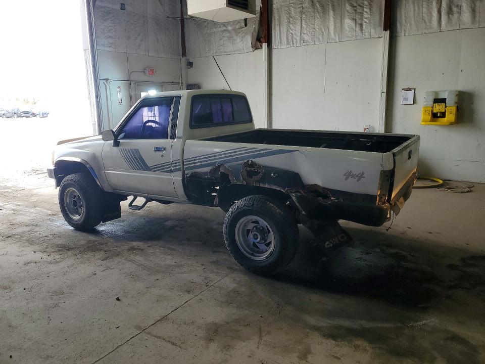 Photo 2 from auction – 1987 TOYOTA PICKUP with VIN JT4RN63R8H0178188
