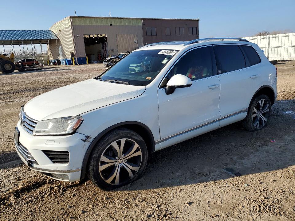 2017 VOLKSWAGEN TOUAREG - Търг №45449926