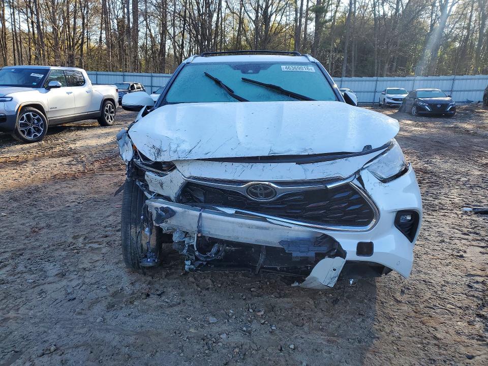 Photo 5 from auction – 2021 TOYOTA HIGHLANDER with VIN 5TDFZRBH4MS075651