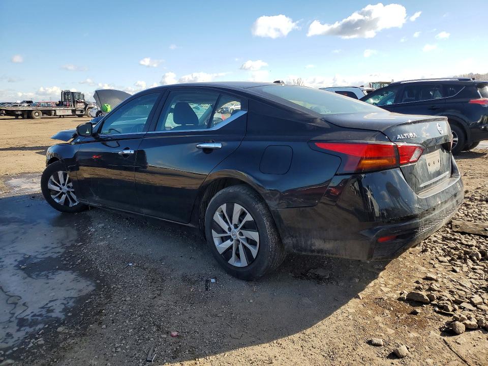 Photo 2 from auction – 2020 NISSAN ALTIMA with VIN 1N4BL4BV0LC235149