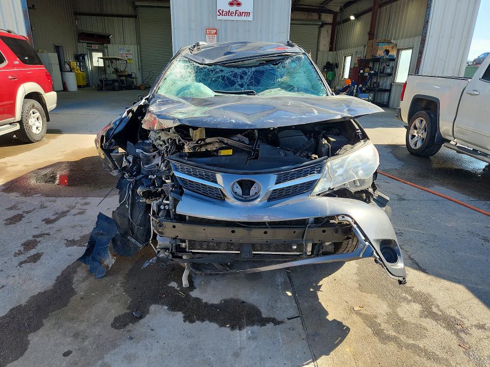 Photo 5 from auction – 2014 TOYOTA RAV4 with VIN JTMZFREV5EJ003542