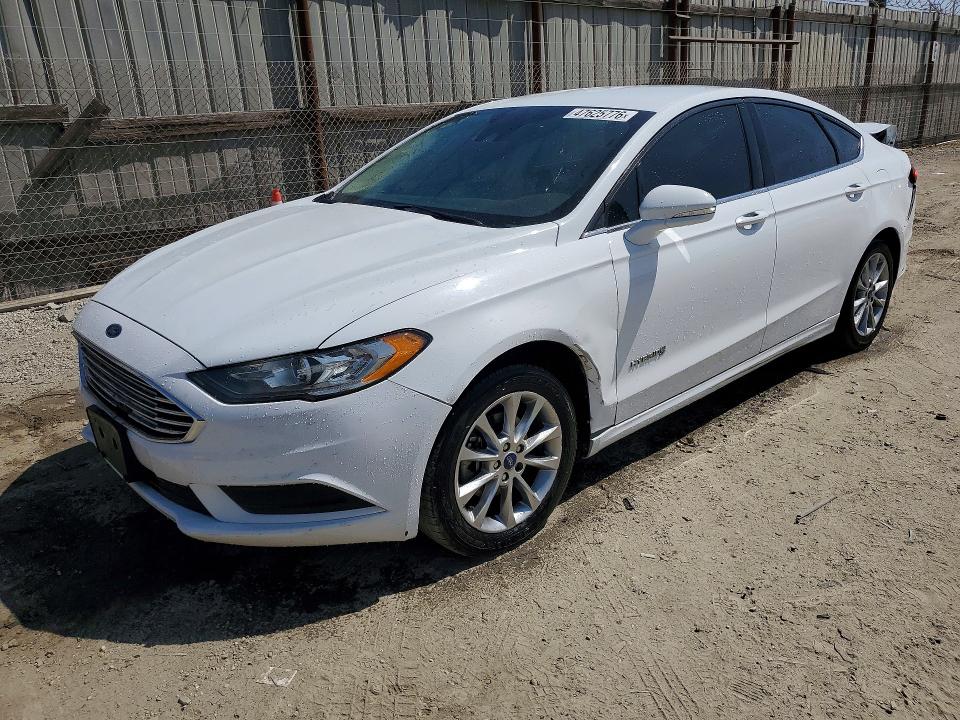 FORD FUSION 2017 with VIN 3FA6P0LU2HR326050 - Photo from auction