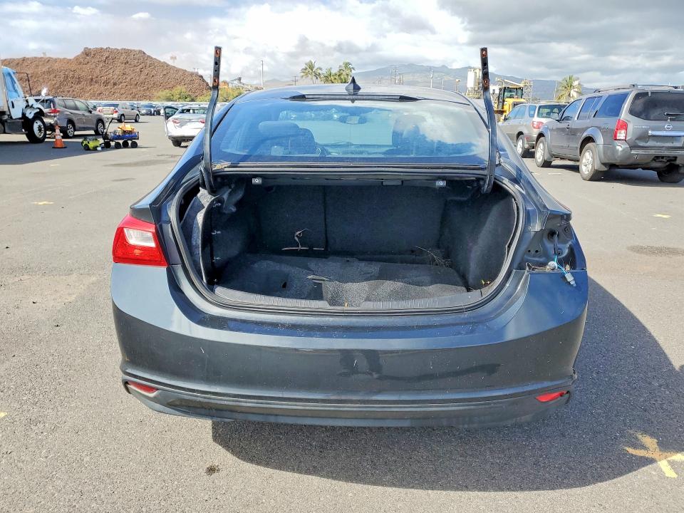 Foto 6 de la subasta – 2017 CHEVROLET MALIBU con VIN 1G1ZB5ST2HF241632