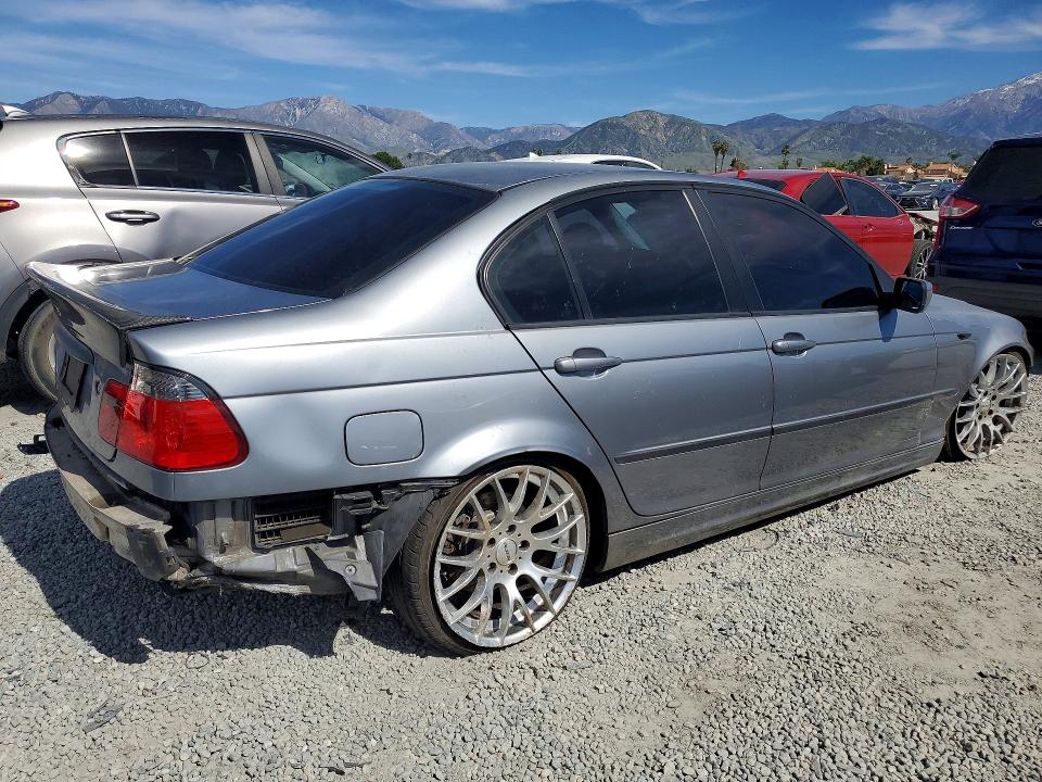 Photo 3 from auction – 2005 BMW 325 with VIN WBAEV33455KW16843