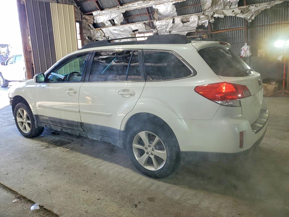 Photo 2 from auction – 2013 SUBARU OUTBACK with VIN 4S4BRBKC9D3268093