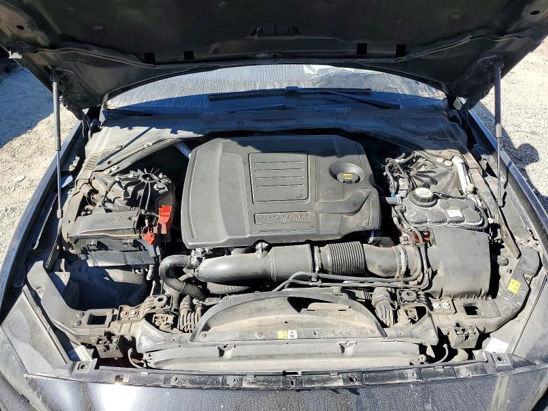 Photo 11 from auction – 2019 JAGUAR XE with VIN SAJAS4FX0KCP52732