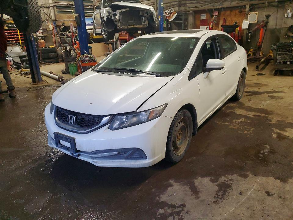 HONDA CIVIC 2014 z numerem VIN 2HGFB2F59EH008007 - Zdjęcie z aukcji
