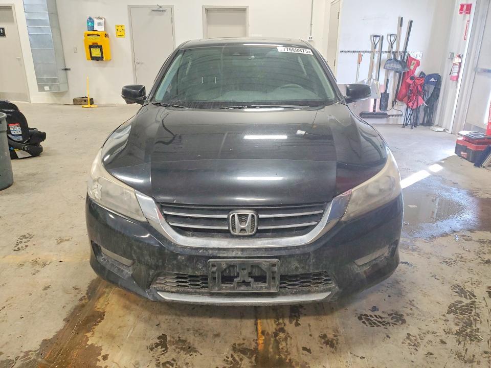 Photo 5 from auction – 2015 HONDA ACCORD with VIN 1HGCR2F97FA805292