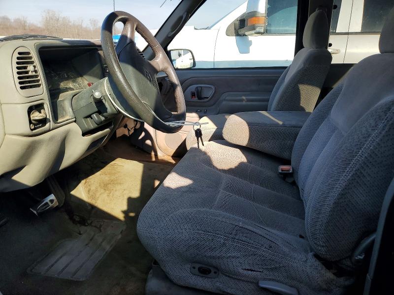 Photo 7 from auction – 1996 CHEVROLET GMT-400 with VIN 1GCEC19M9TE118838