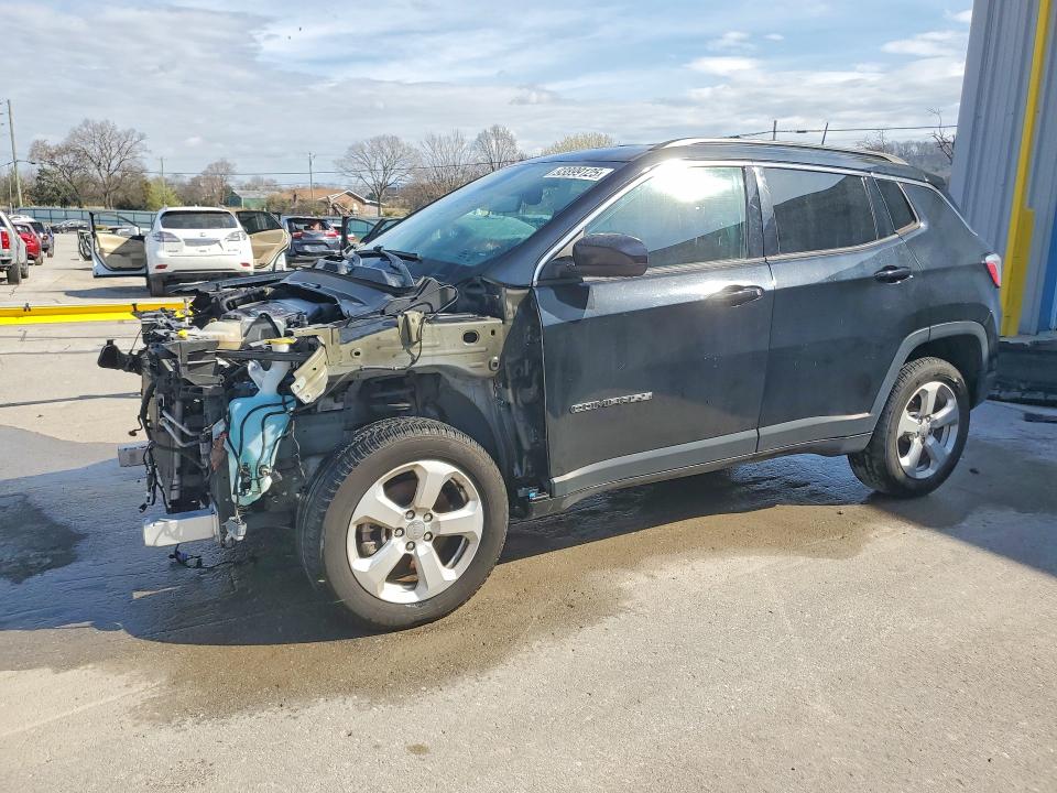 JEEP COMPASS 2018 with VIN 3C4NJDBB2JT398664 - Photo from auction
