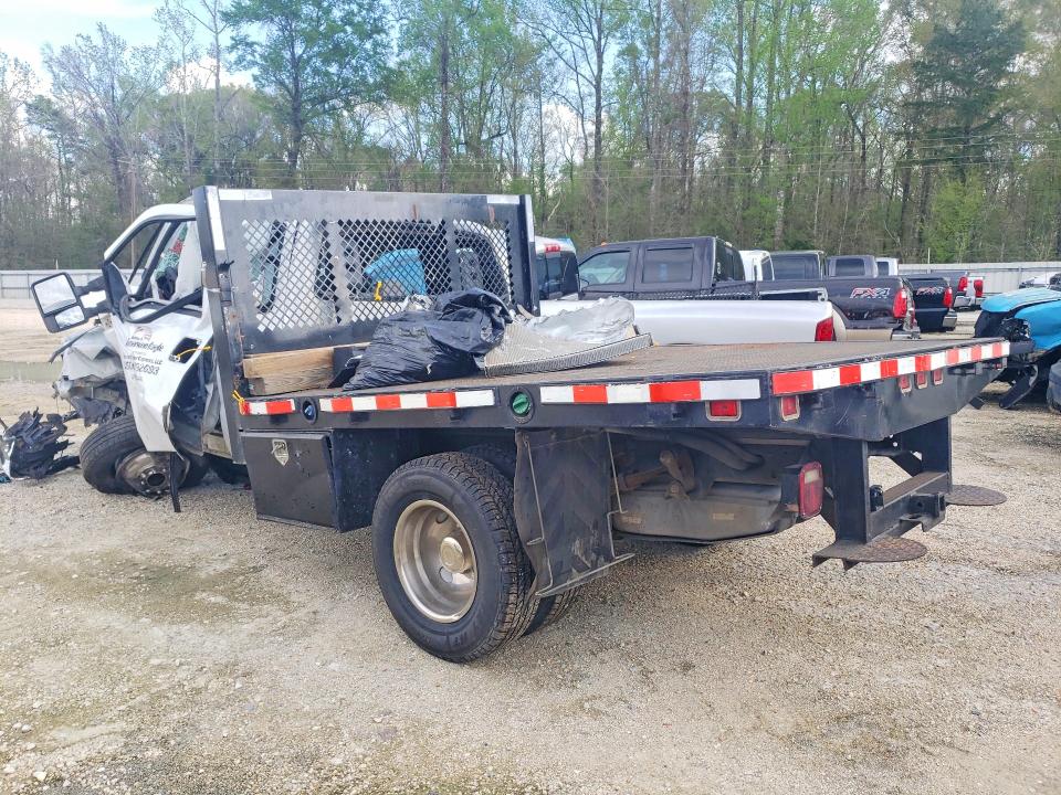 Photo 2 from auction – 2015 FORD F350 with VIN 1FD8X3GT2FEA72101