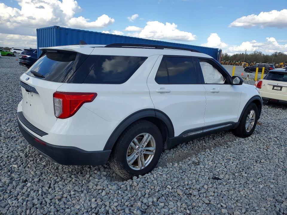 Photo 3 from auction – 2022 FORD EXPLORER with VIN 1FMSK7DH7NGA49640