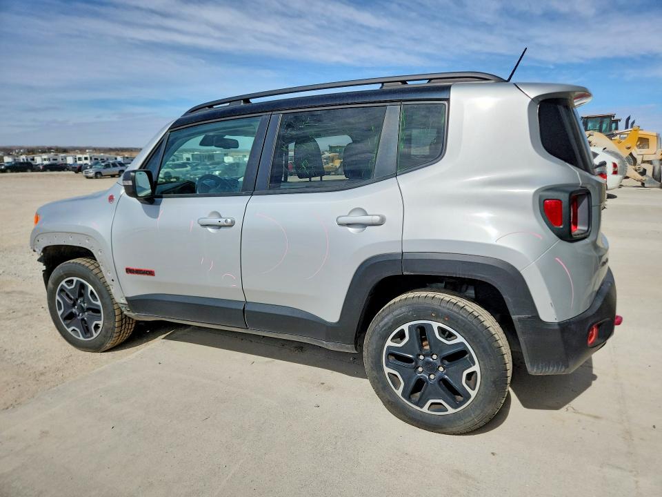 Photo 2 from auction – 2017 JEEP RENEGADE with VIN ZACCJBCB0HPF94761
