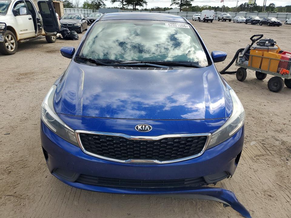 Photo 5 from auction – 2018 KIA FORTE with VIN 3KPFL4A77JE226985