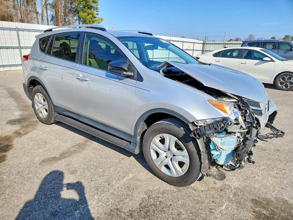 Photo 4 from auction – 2014 TOYOTA RAV4 with VIN JTMZFREV7EJ011108