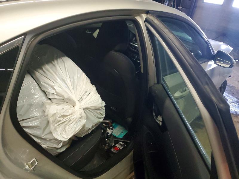 Photo 10 from auction – 2019 KIA FORTE with VIN 3KPF54AD1KE053112
