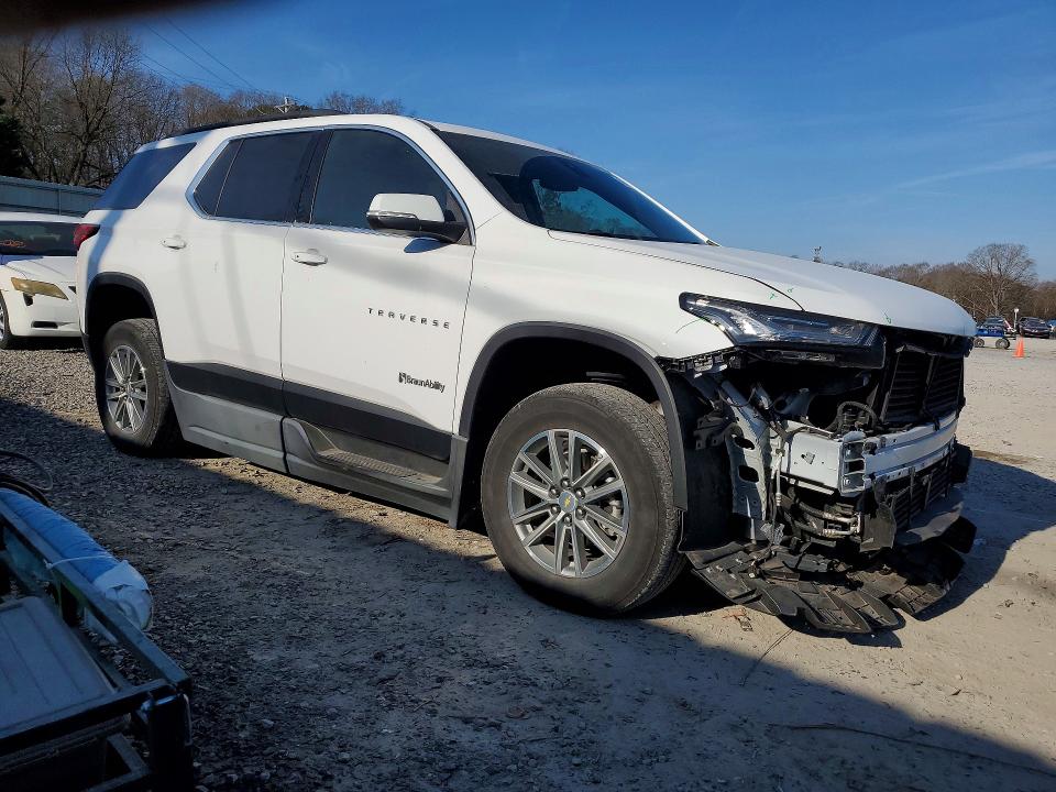 Photo 4 from auction – 2022 CHEVROLET TRAVERSE with VIN 1GNERGKW4NJ160896