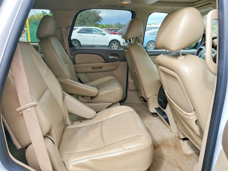 Photo 11 from auction – 2011 CHEVROLET TAHOE with VIN 1GNSCCE07BR186166